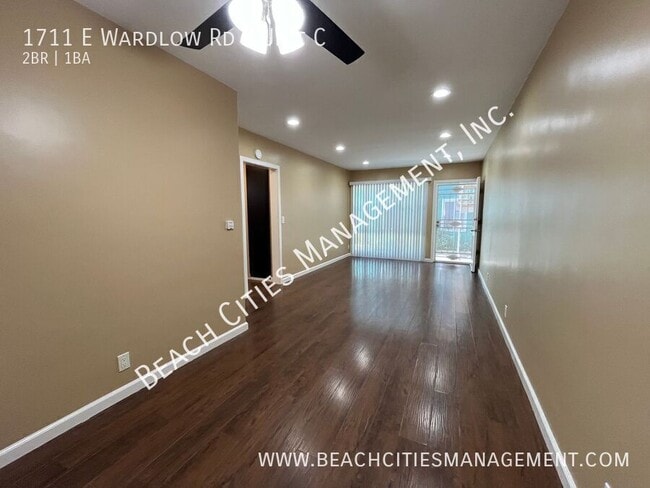 Building Photo - 1711 E Wardlow Rd