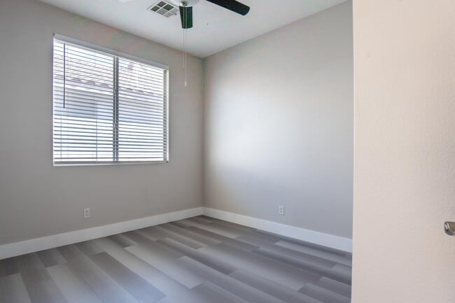 Building Photo - 1066 Wild Fern Ct