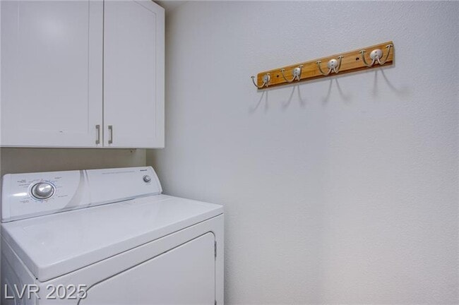 Building Photo - 7255 W Sunset Rd