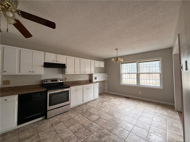 Building Photo - 5300 Foxfire Rd