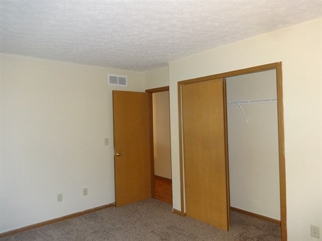 Building Photo - 2759 Beal Dr