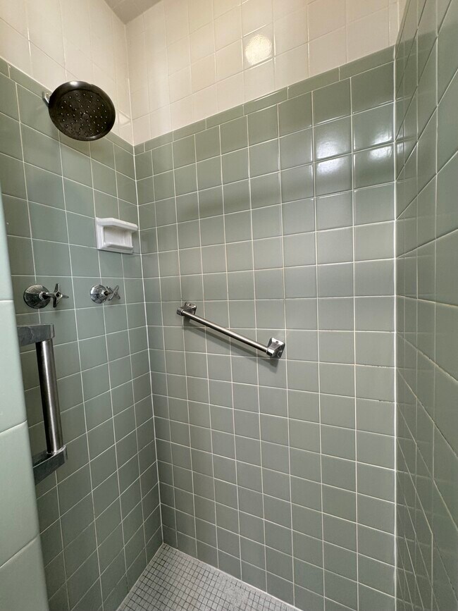 Building Photo - 2908 Cheyenne Cir