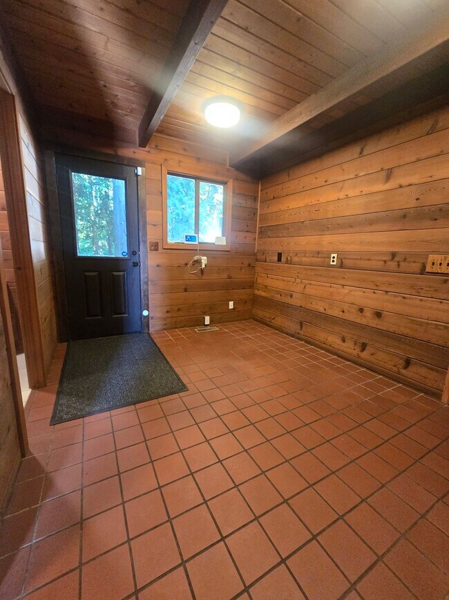 Building Photo - Charming 2-Bedroom Retreat in Ferndale