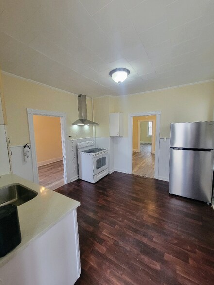 Primary Photo - 333 Kirkland Pl