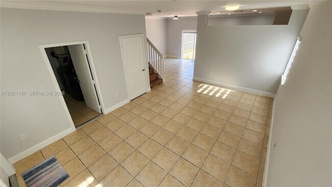 Building Photo - 12601 SW 143rd Ln