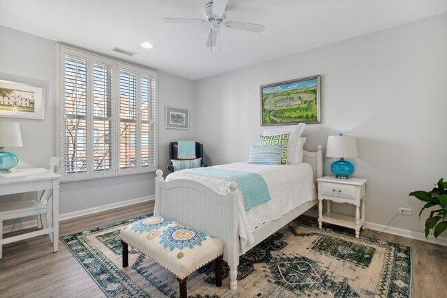 Building Photo - 2740 Valor Dr