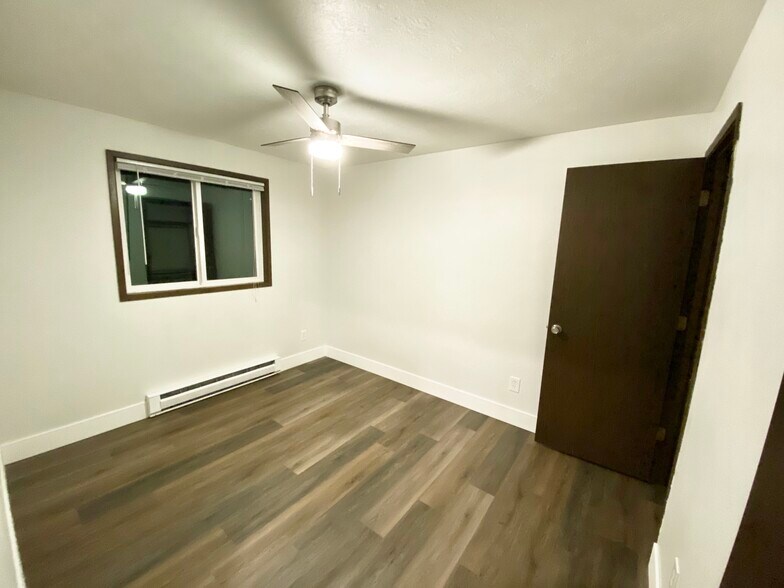 Building Photo - 3238 Lyon St SE