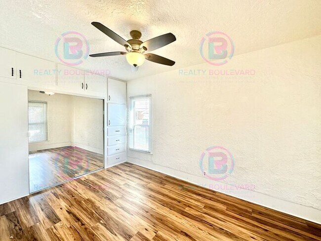 Building Photo - Charming 2-bedroom, 1-bathroom house near the Truckee river