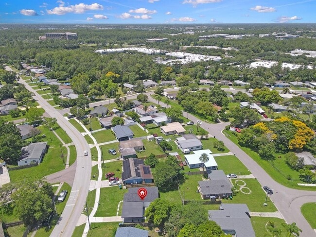 Building Photo - 2806 Bonneville Dr