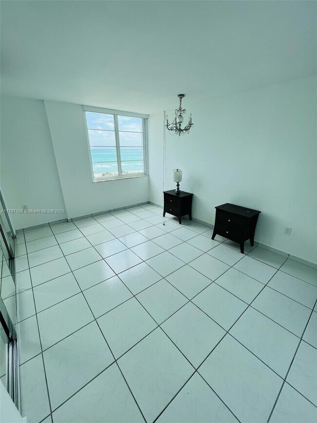 Building Photo - 6450 Collins Ave