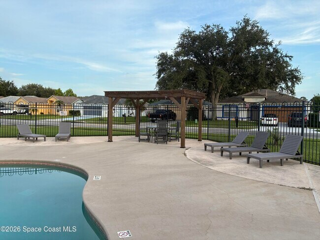 Building Photo - 1776 Vista Lake Cir