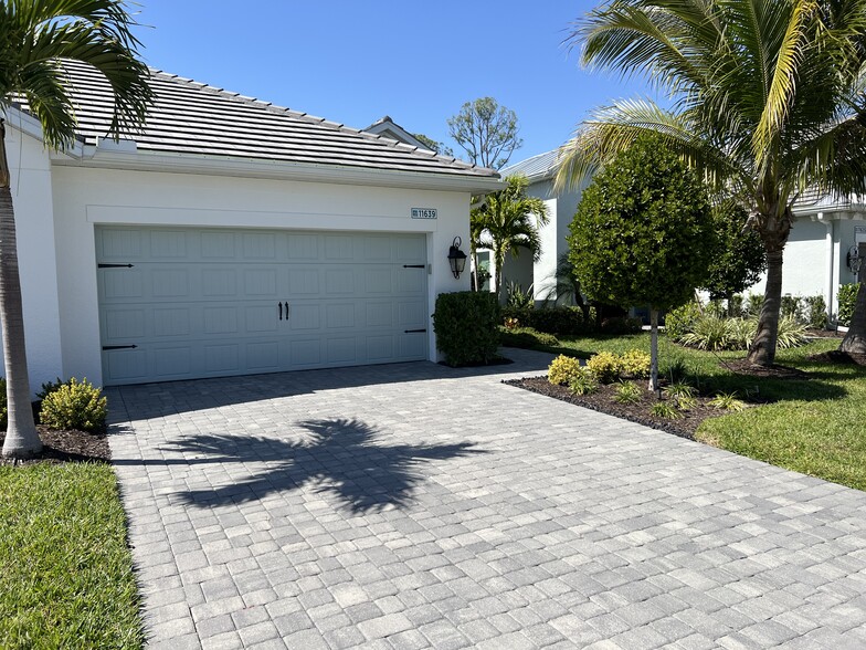 Primary Photo - 11639 Solano Dr