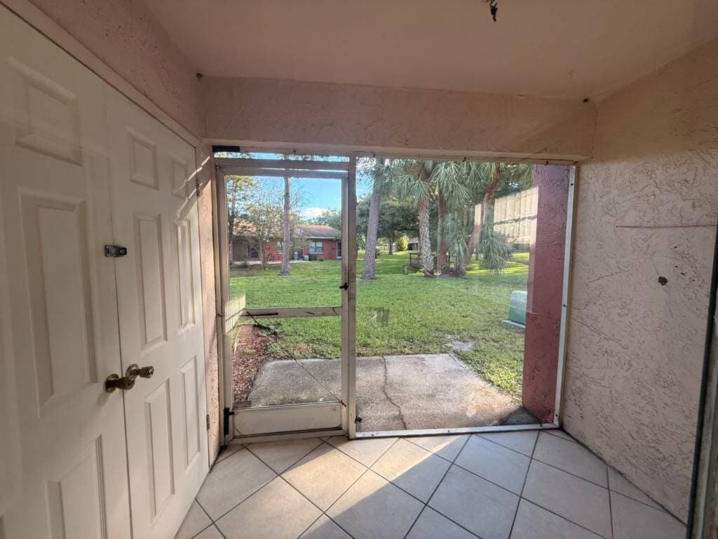 Building Photo - 6380 Bonnie Bay Cir N