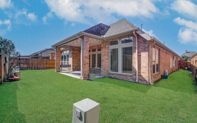 Building Photo - 6614 Rising Hills Ln