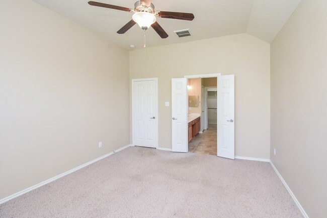 Building Photo - 21373 Thurston Crossing Dr