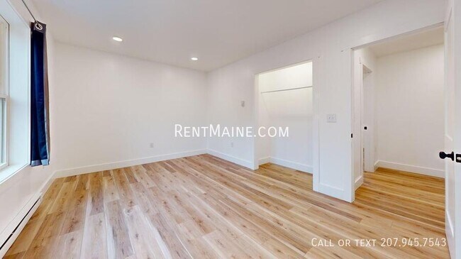 Building Photo - 167 Kennebec Rd