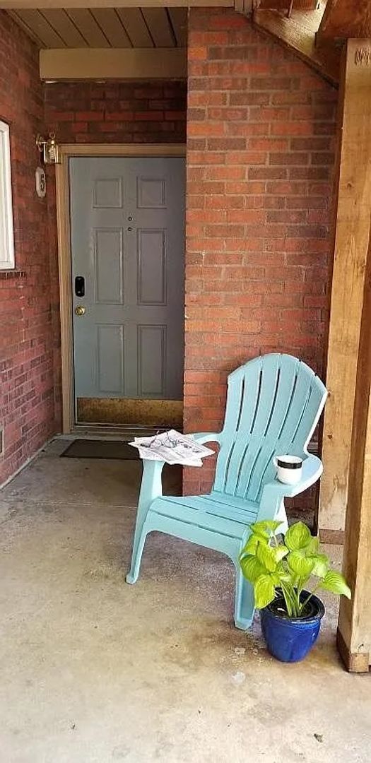 Building Photo - One Bedroom Condo Walking Distance to CU with Fenced Backyard and Flatiron Views!