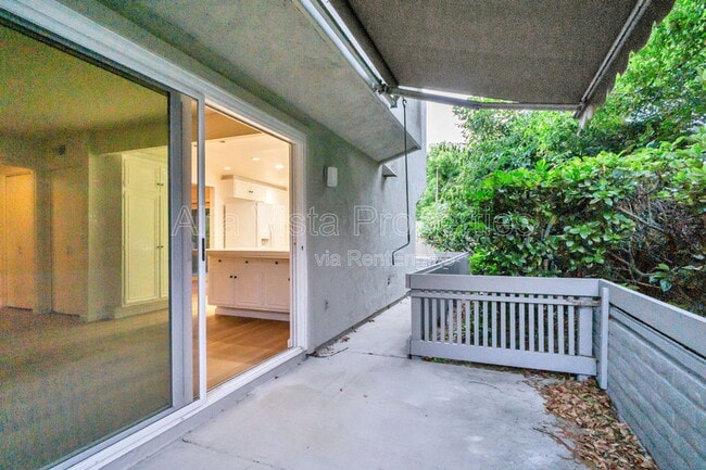Building Photo - 2229 Camino Preciosa Sur