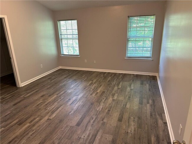 Building Photo - 139 Shenandoah Dr