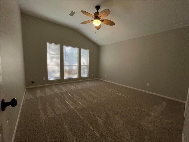 Building Photo - 38 Tivoli Garden Ct