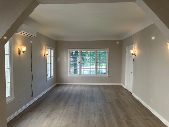 Living room - 2053 N Raymond Ave