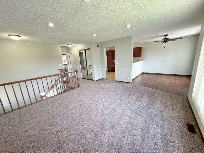 Building Photo - 1831 Nautilus Ln