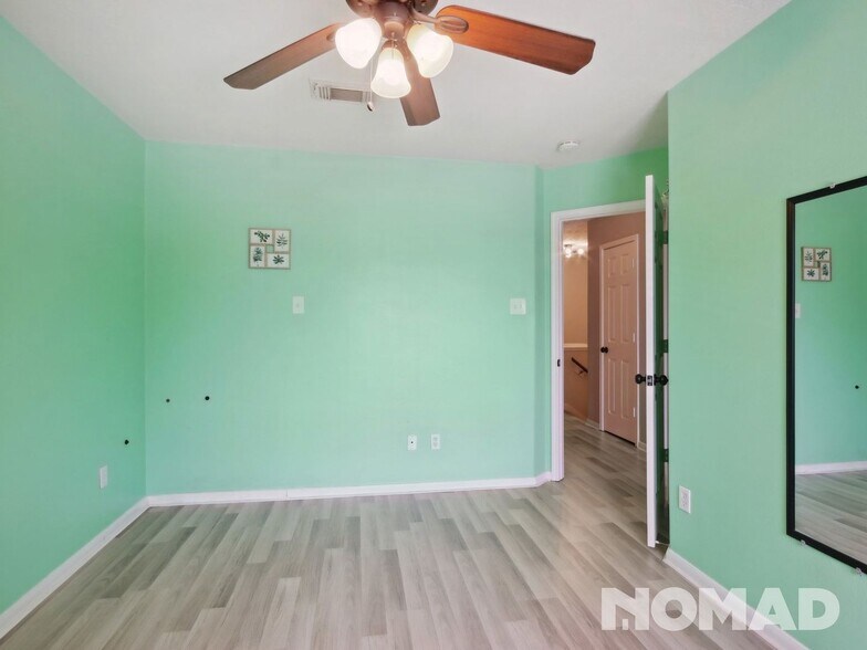 Building Photo - 14119 Maximos Dr