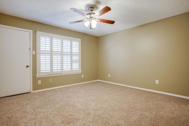Building Photo - 5815 Sandhurst Ln
