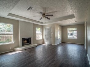 Building Photo - 515 McQueary St