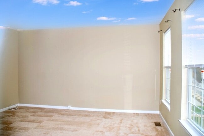 Building Photo - 442 Andromeda Terrace NE