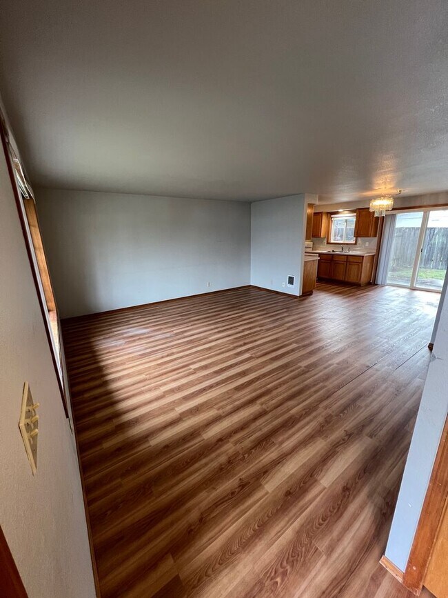 Building Photo - 2144 N 20th St