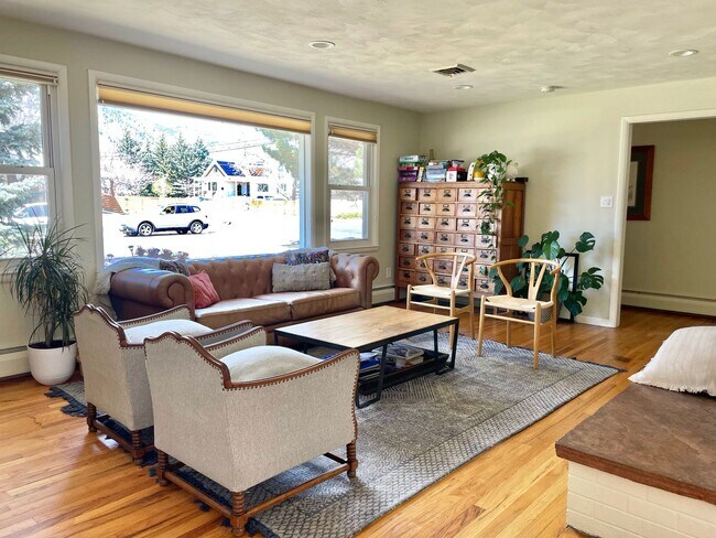 Building Photo - Must See Newly Remodeled North Boulder 5 bed/2.5 bath - Available August 7th!