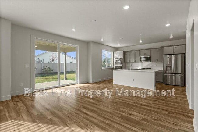 Building Photo - 11130 Aspen Hl Dr