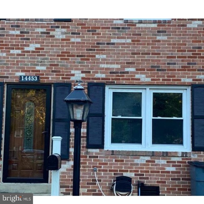 Building Photo - 14453 Belvedere Dr