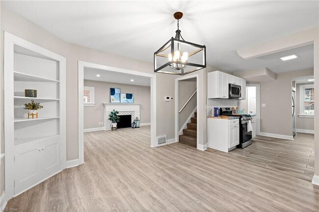 Building Photo - 3613 Cummings Rd