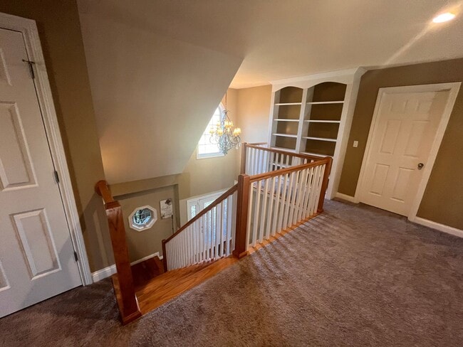 Building Photo - Beautiful 4 Bed in Hamburg!