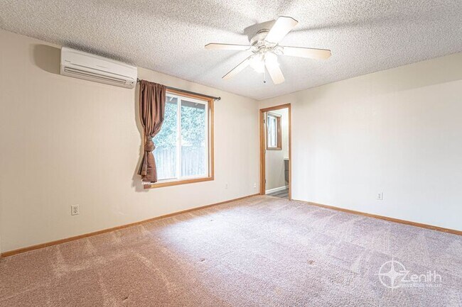 Building Photo - 15501 SE 19th Cir