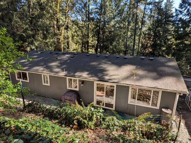 Building Photo - Woodinville Charmer