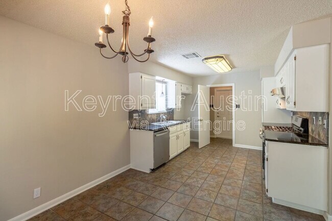 Building Photo - 5839 Secrest Dr