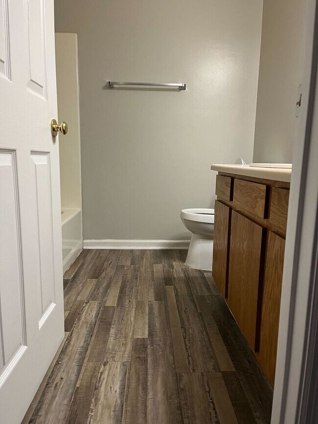 Building Photo - Beautiful Updated Townhomes in Decatur, AL