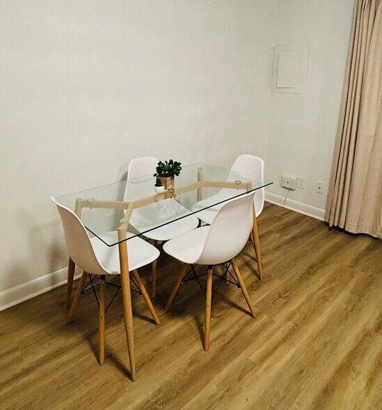 Dining Area - 3441 Bruin Dr