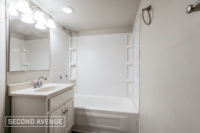 Building Photo - 103 Saunders Ct