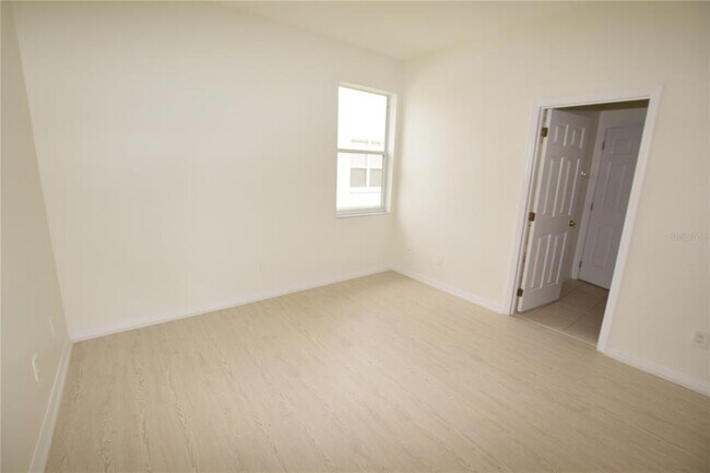 Building Photo - 2604 Lutza Way