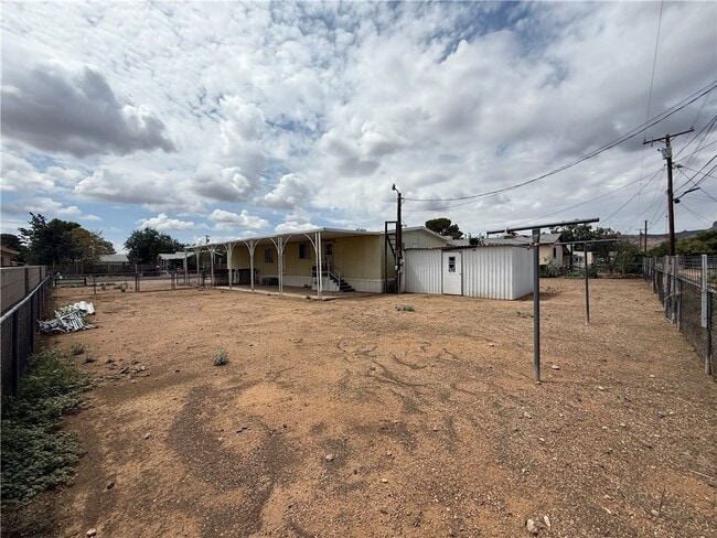 Building Photo - 2275 Lass Ave