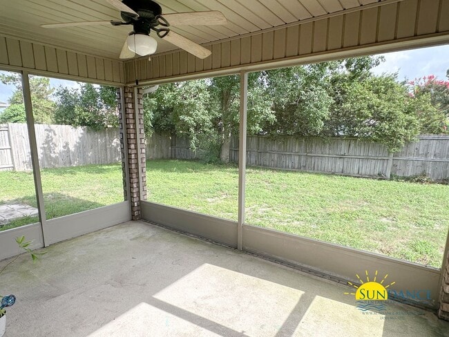 Building Photo - Beautiful 4-Bedroom Brick Home in Misty Meadows, Navarre!