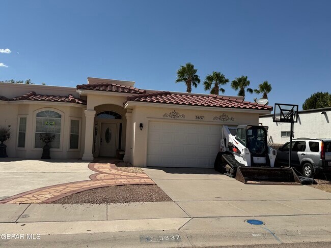 Building Photo - 3637 Tierra Vergel Dr