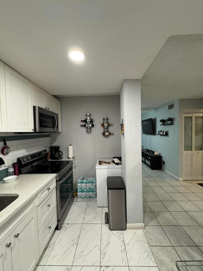 Building Photo - 3265 NW 102nd Terrace