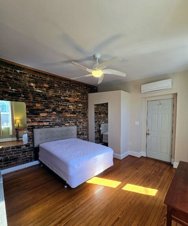 Building Photo - 239 S Collington Ave