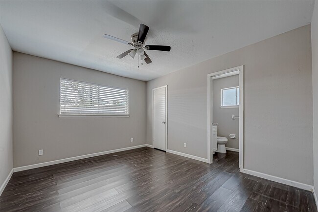 Building Photo - 7315 Housman