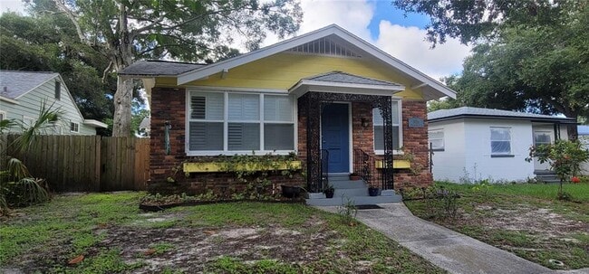 Building Photo - 3026 Burlington Ave N